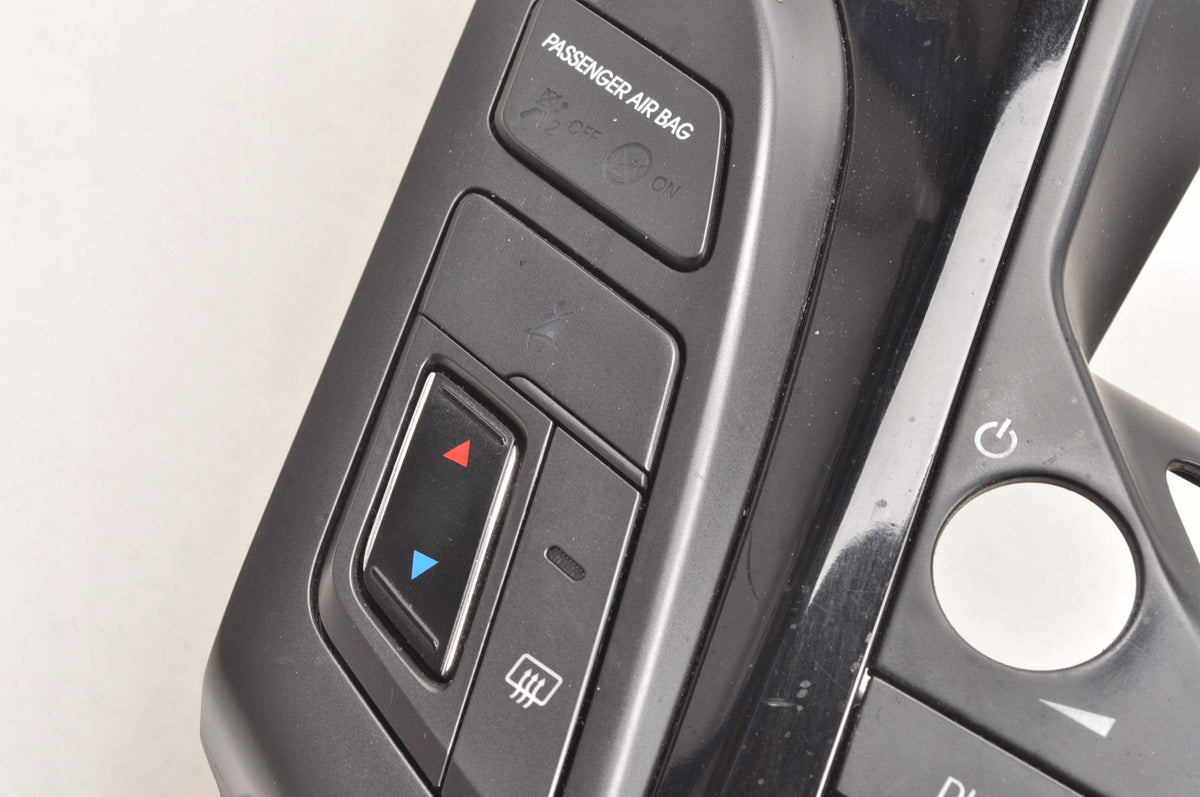 HYUNDAI I40 PANEL AIR CONDITIONING SWITCH 97250-3ZXXX