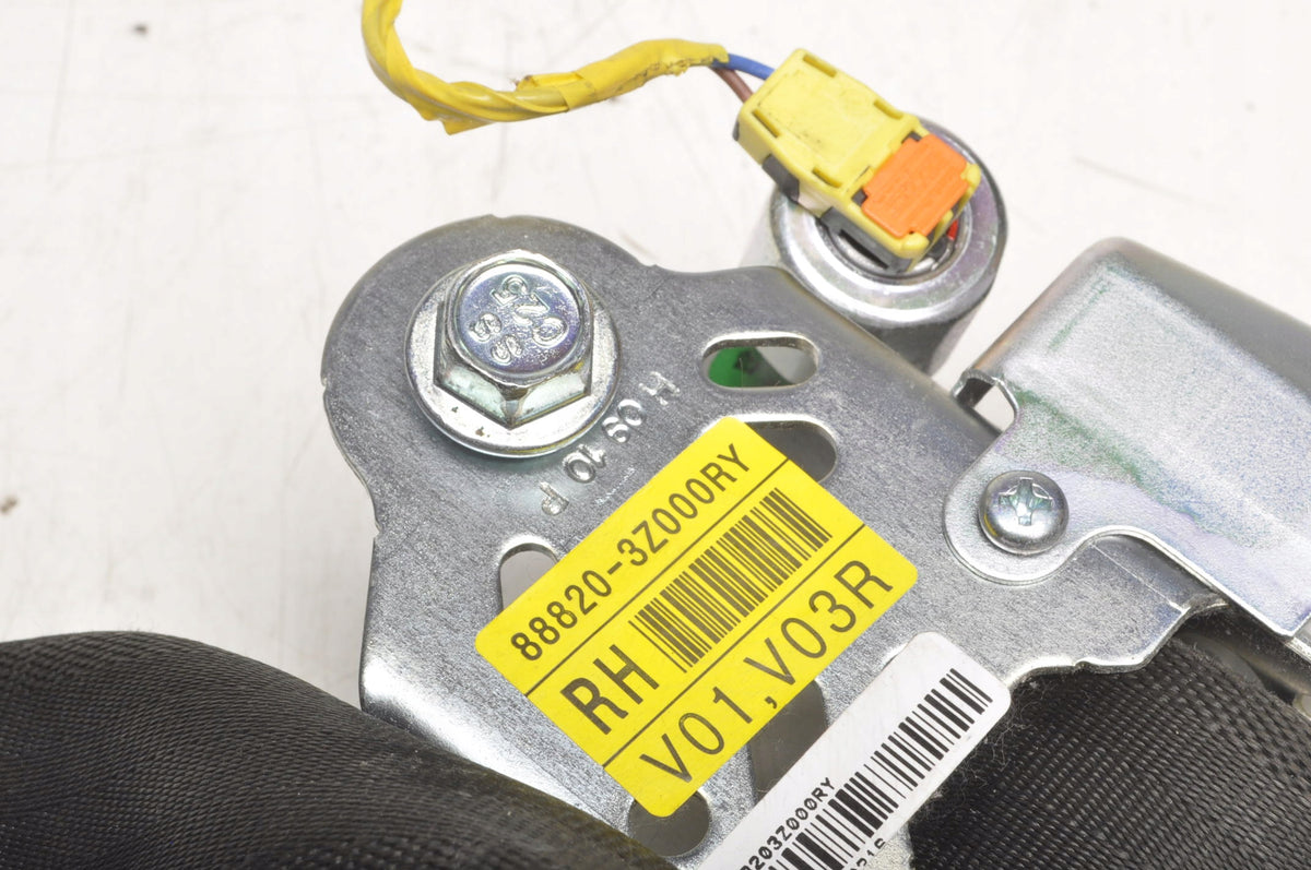 HYUNDAI I40 SEAT BELT RIGHT FRONT 88820-3Z000