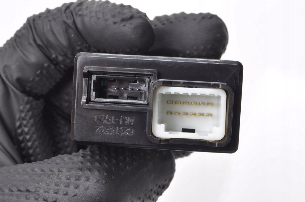 HYUNDAI I40 SOCKET PANEL USB INPUT 3Z6004X 96120-3Z6004X LIFT