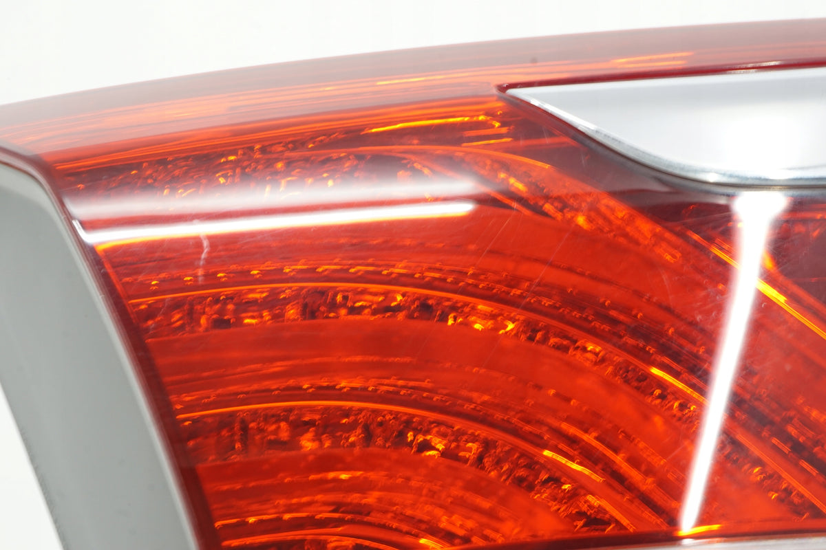 HYUNDAI I40 STATION WAGON 13R LAMP LEFT REAR FLAP 92403-3Z0