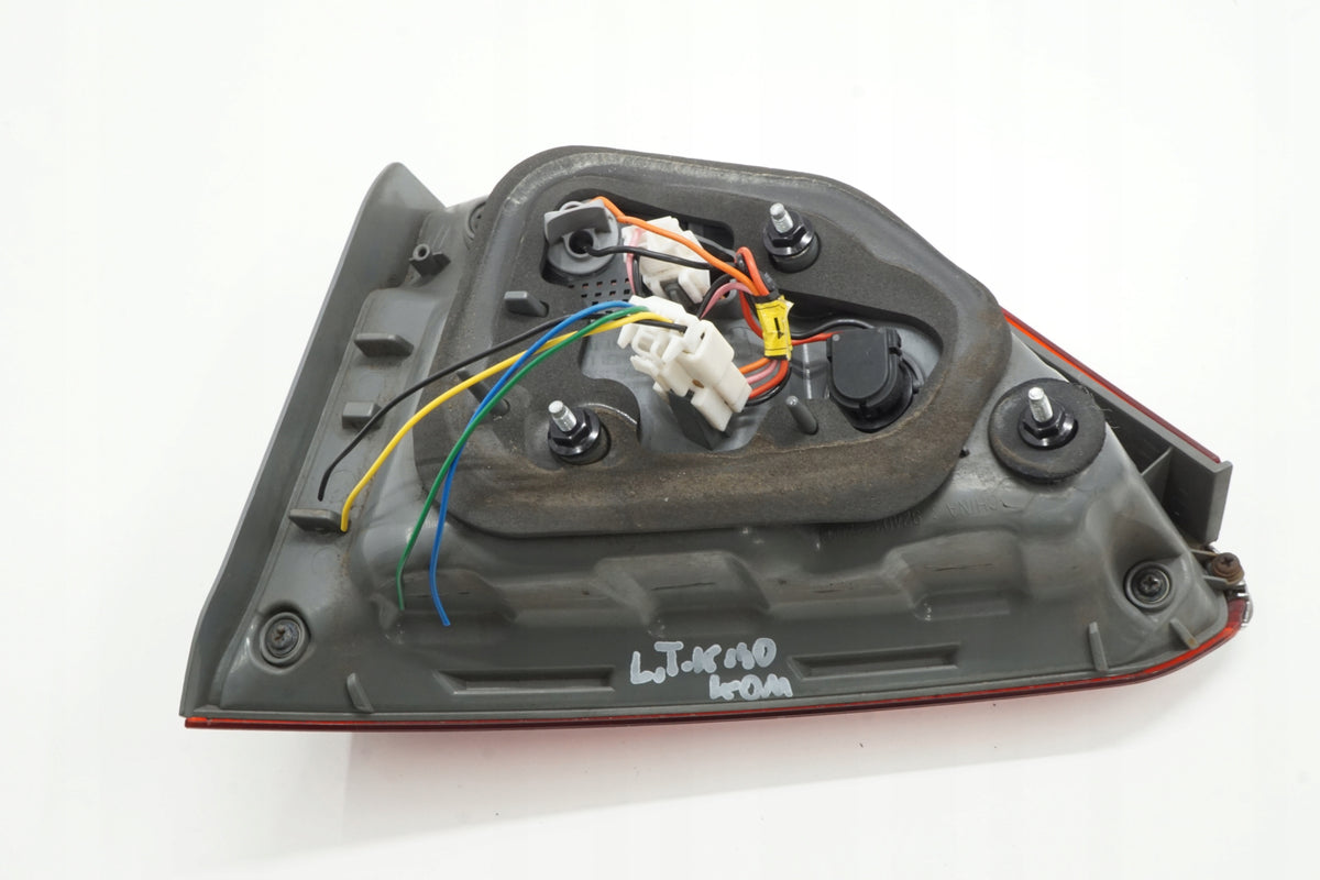 HYUNDAI I40 STATION WAGON 13R LAMP LEFT REAR FLAP 92403-3Z0