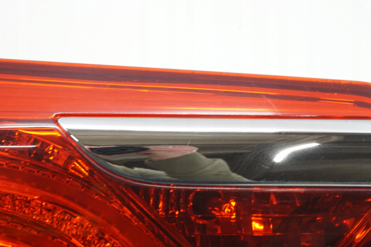 HYUNDAI I40 STATION WAGON 13R LAMP LEFT REAR FLAP 92403-3Z0