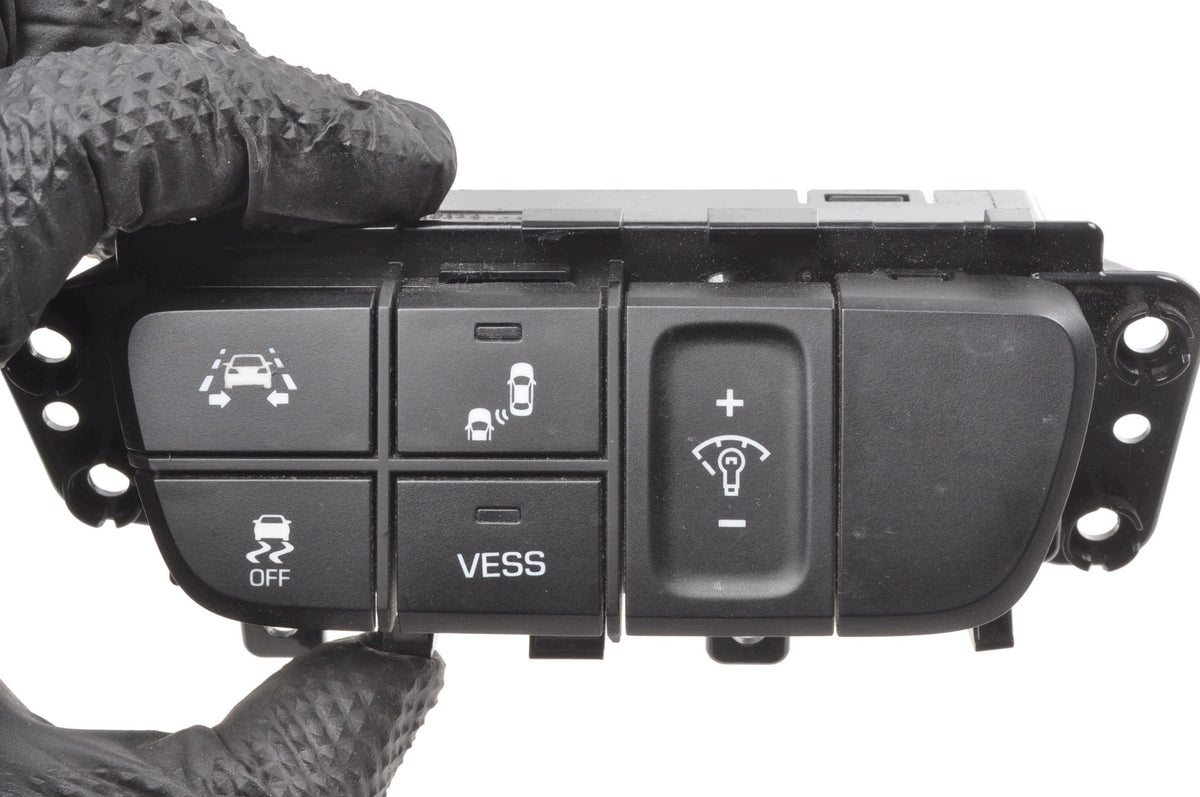 HYUNDAI IONIQ 93700-G7950 SWITCH PANEL