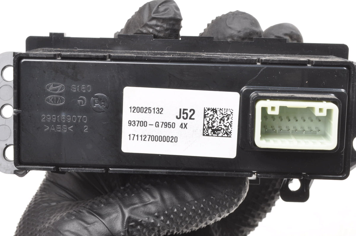 HYUNDAI IONIQ 93700-G7950 SWITCH PANEL
