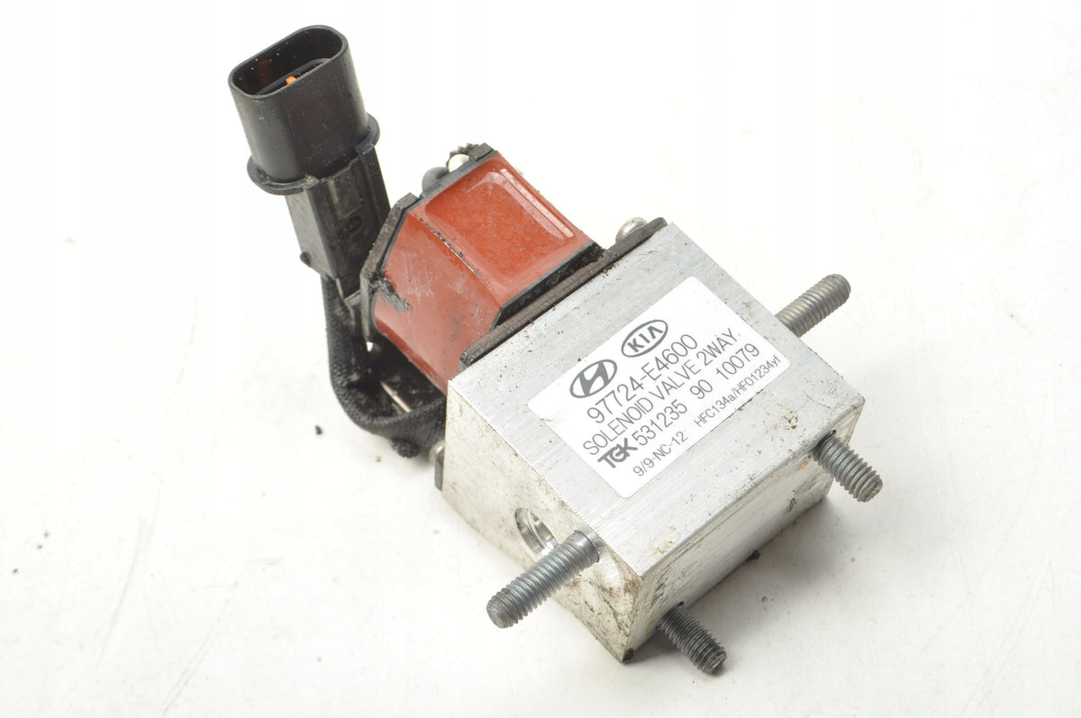 HYUNDAI IONIQ AIR CONDITIONING EXPANSION VALVE 97724-E4600