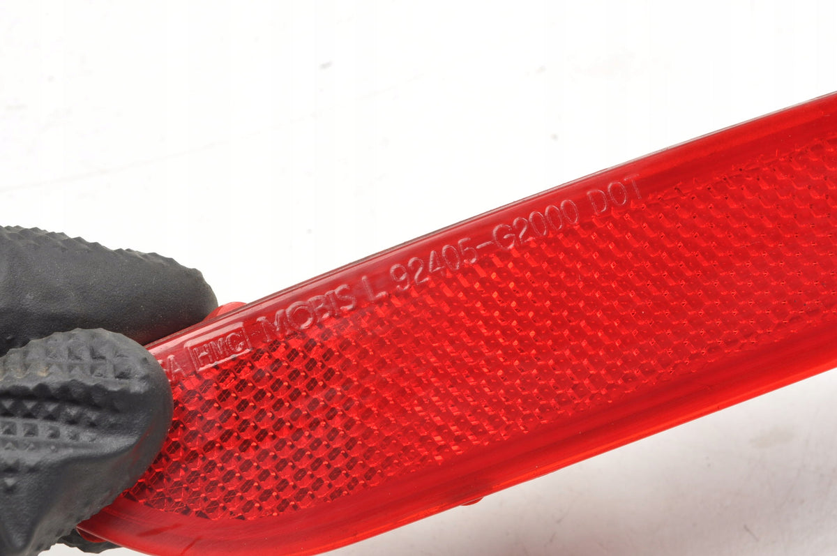 HYUNDAI IONIQ BUMPER REFLECTOR LEFT REAR 92405-G2