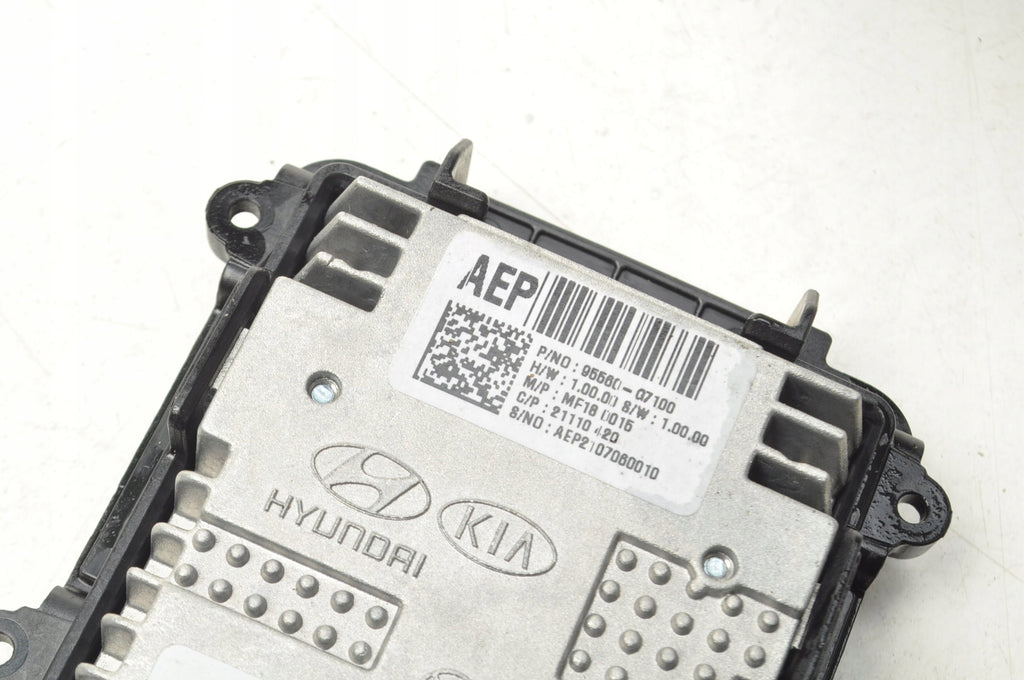 HYUNDAI IONIQ INDUCTION CHARGER 95560-G7100