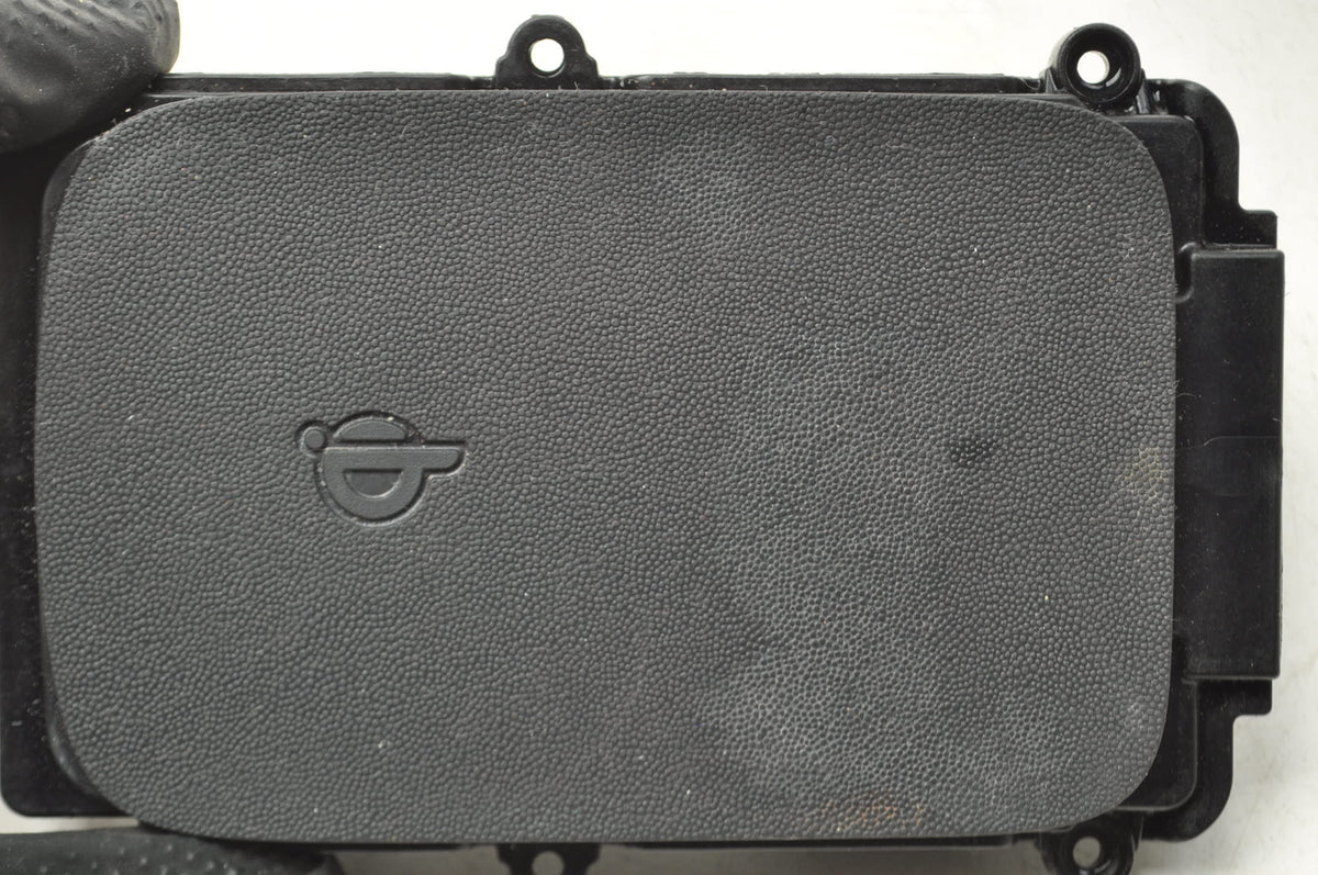 HYUNDAI IONIQ INDUCTION CHARGER 95560-G7100
