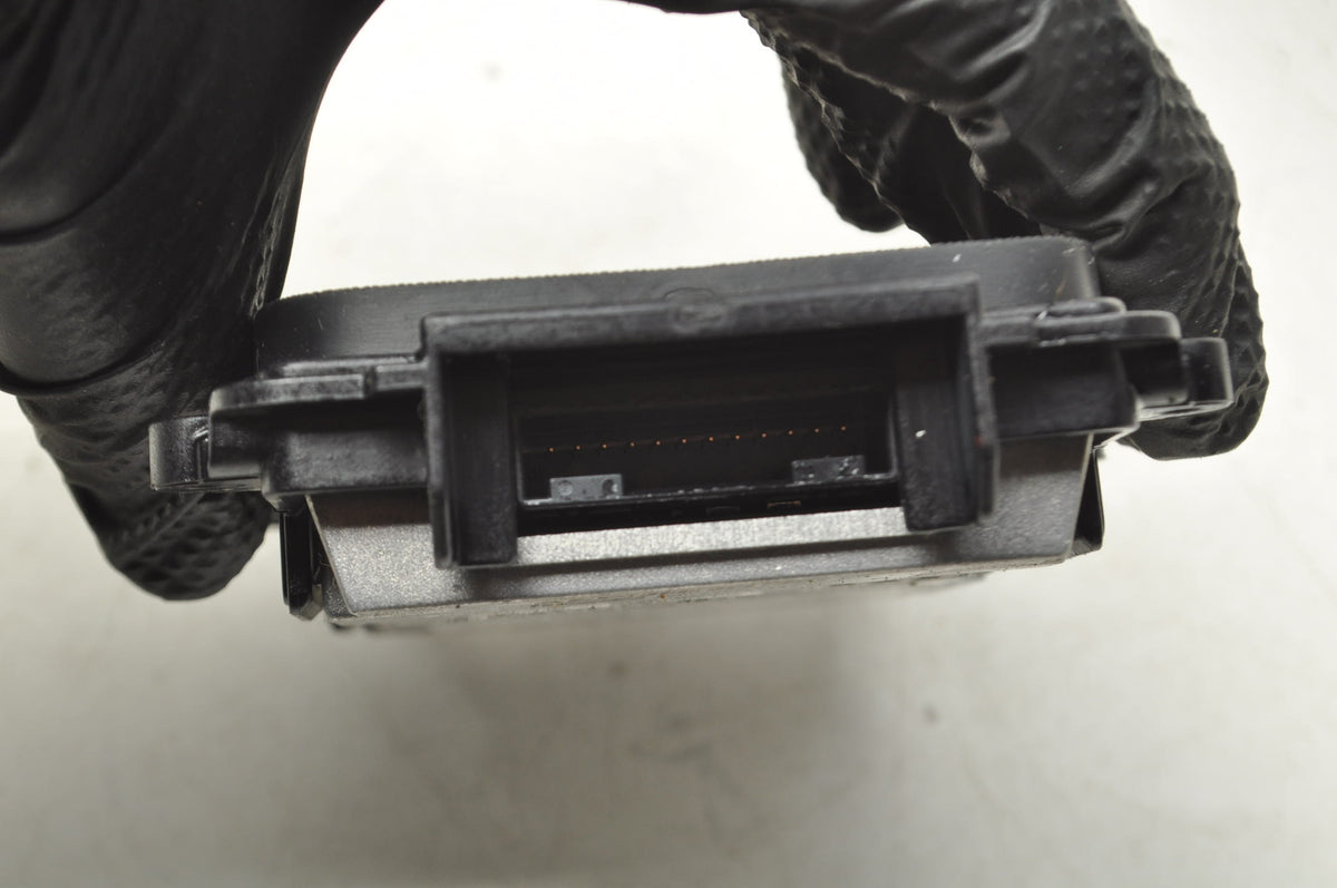 HYUNDAI IONIQ INDUCTION CHARGER 95560-G7100