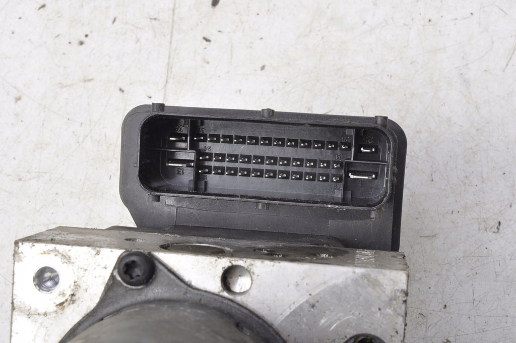 HYUNDAI IX35 ABS PUMP 58920-2Y930
