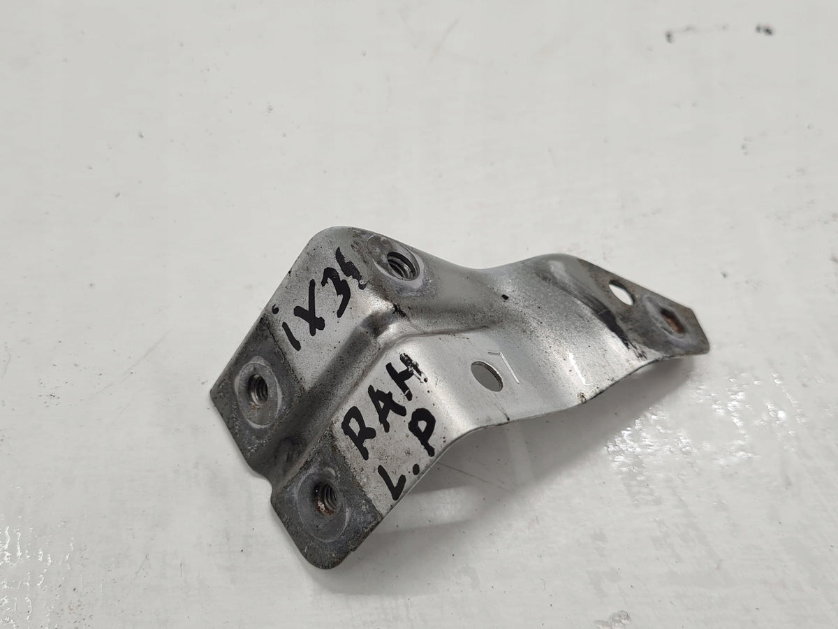 HYUNDAI IX35 FENDER BRACKET LEFT FRONT RAH