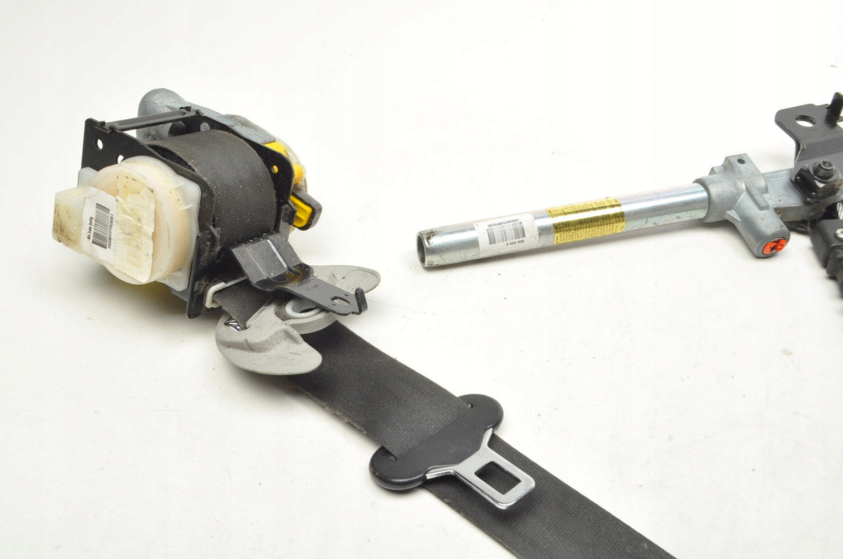 HYUNDAI IX35 SEAT BELT RIGHT FRONT TENSIONER 88820-2Y200