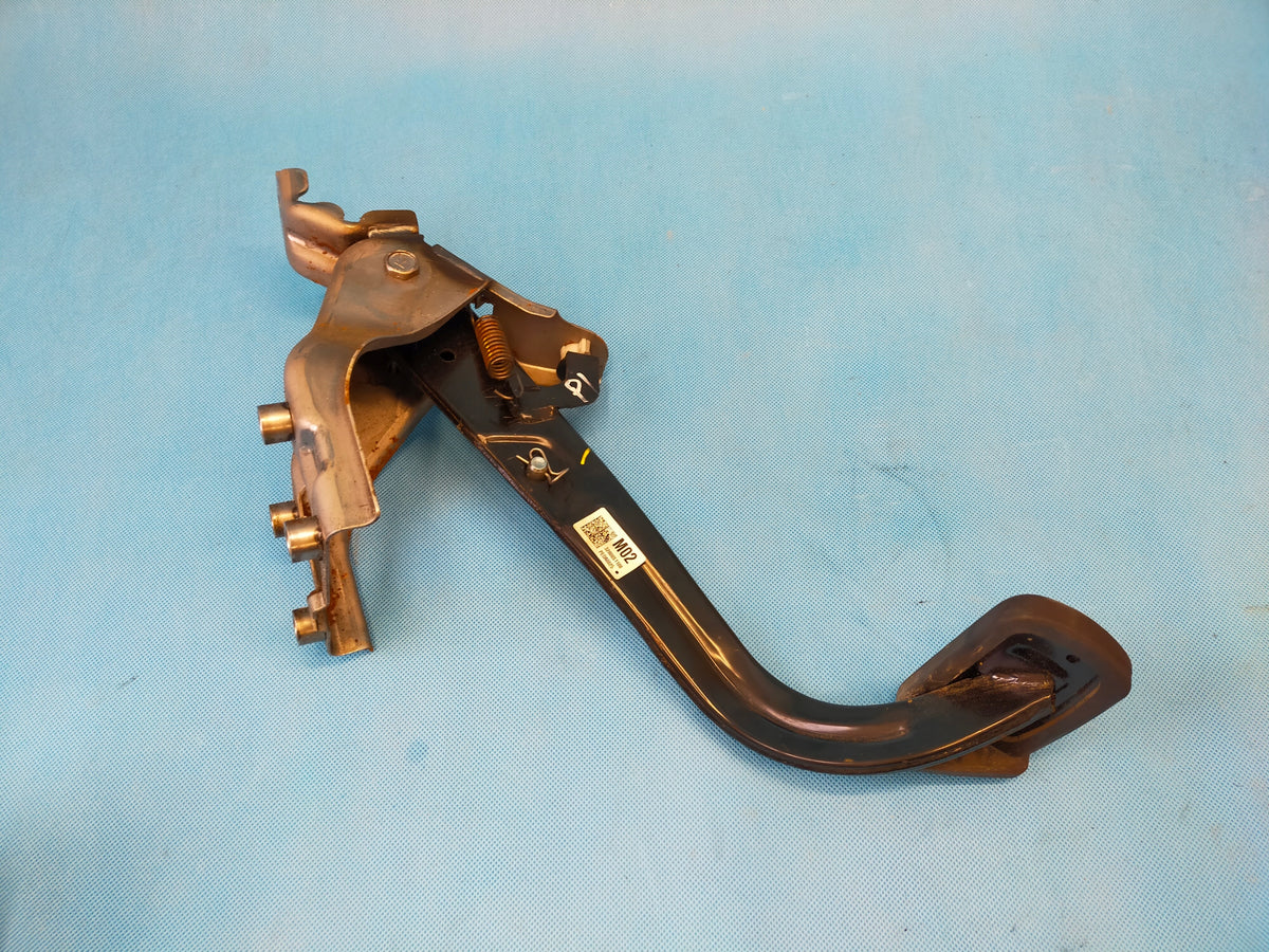 HYUNDAI SANTA FE 4 IV 2.0CRDI 185HP 4x4 2020 R BRAKE PEDAL 32800-S1100