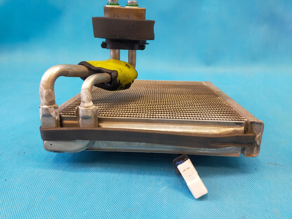HYUNDAI SANTA FE 4 IV 2.0CRDI 185HP 4x4 2020 R HEATER REFRIGERATOR