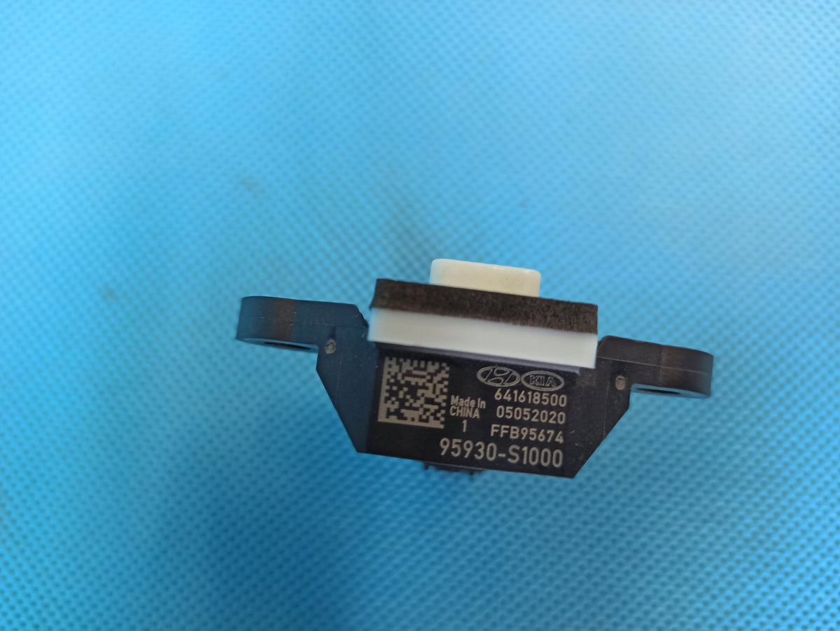 HYUNDAI SANTA FE 4 IV 2.0CRDI 185HP 4x4 20R IMPACT SENSOR 95930-S1000