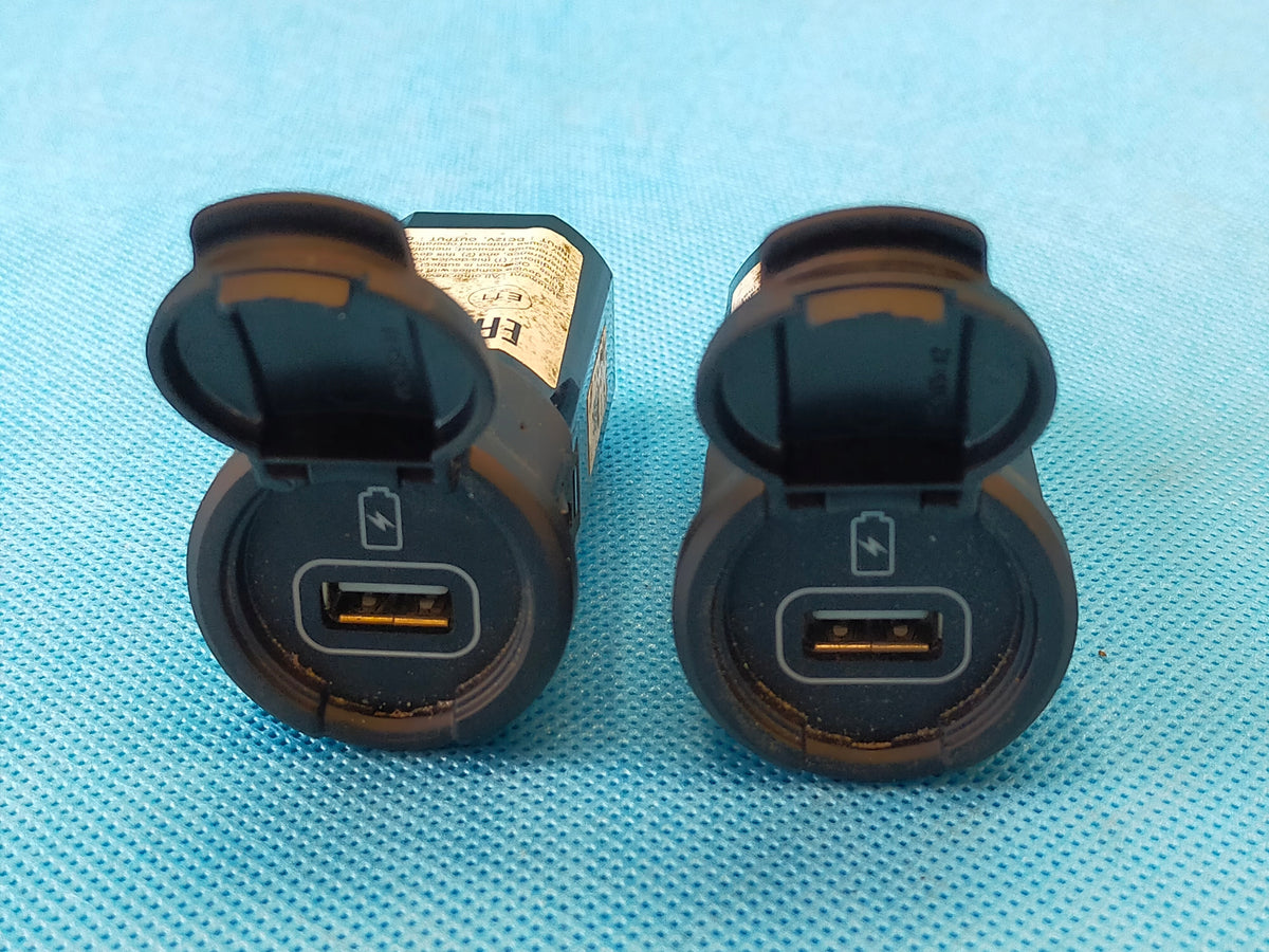 HYUNDAI SANTA FE 4 IV 2.0CRDI 185KM 2020R USB CHARGER SOCKET 96125-S1500