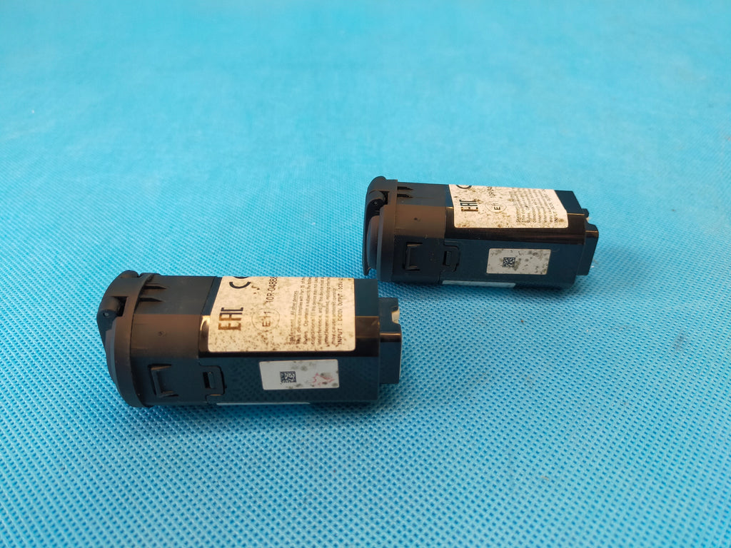 HYUNDAI SANTA FE 4 IV 2.0CRDI 185KM 2020R USB CHARGER SOCKET 96125-S1500
