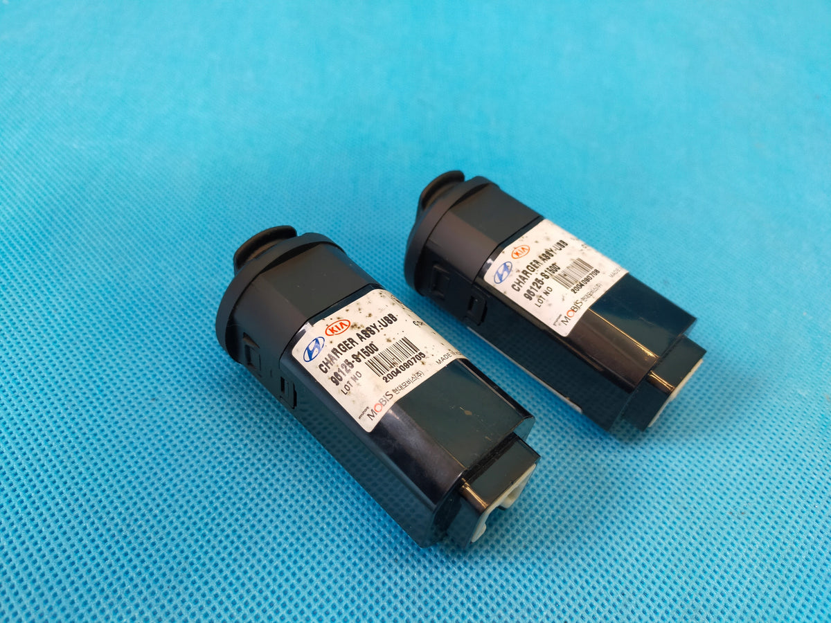 HYUNDAI SANTA FE 4 IV 2.0CRDI 185KM 2020R USB CHARGER SOCKET 96125-S1500
