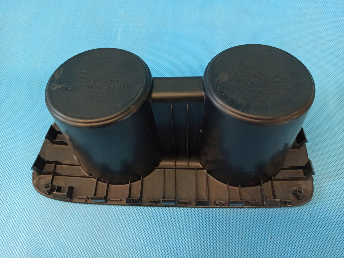 HYUNDAI SANTA FE 4 IV 2.0CRDI 185KM 4x4 2020 R CUP HOLDER