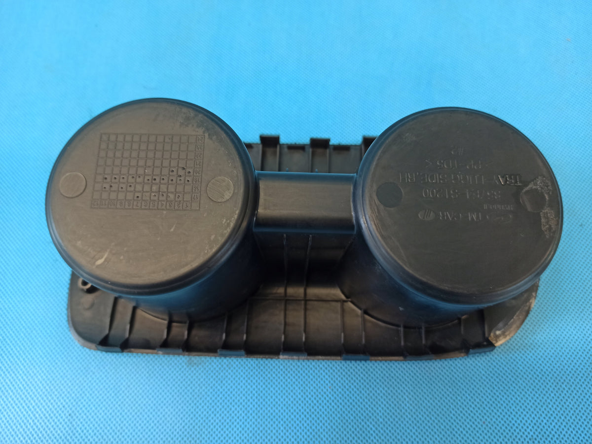 HYUNDAI SANTA FE 4 IV 2.0CRDI 185KM 4x4 2020 R CUP HOLDER