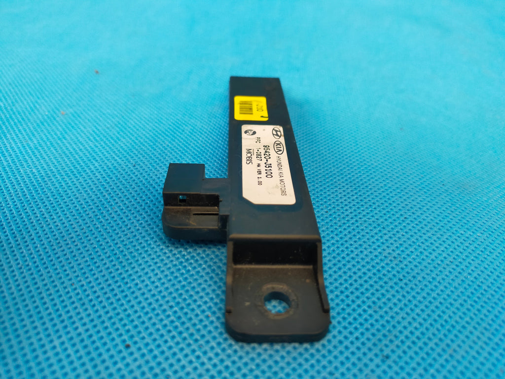 HYUNDAI SANTA FE 4 IV 2.0CRDI 185KM 4x4 2020 R KEYLESS ANTENNA AMPLIFIER