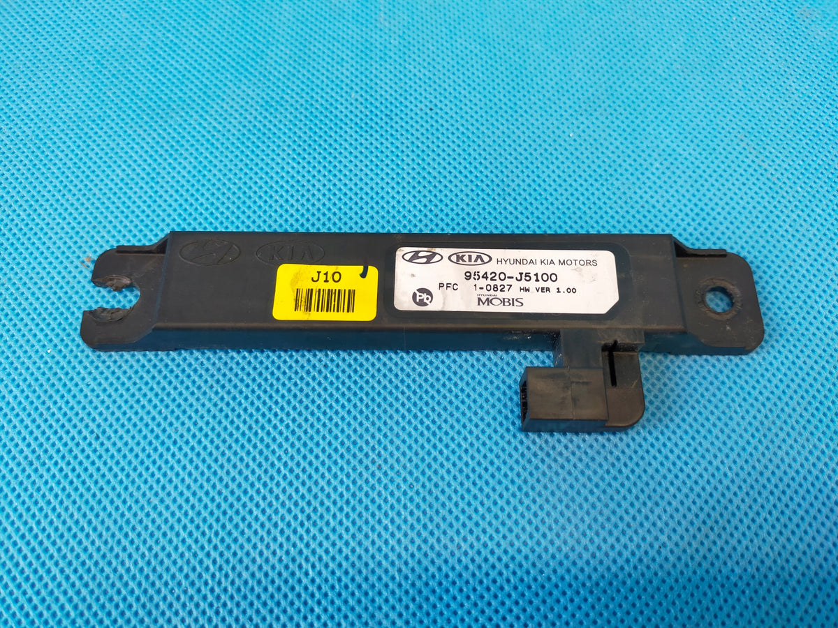 HYUNDAI SANTA FE 4 IV 2.0CRDI 185KM 4x4 2020 R KEYLESS ANTENNA AMPLIFIER