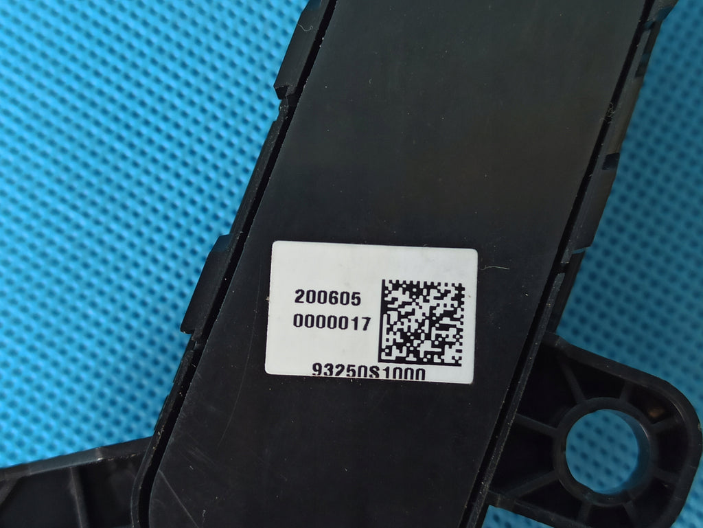 HYUNDAI SANTA FE 4 IV 2.0CRDI 185KM 4x4 2020R SEAT SWITCH LEFT FRONT