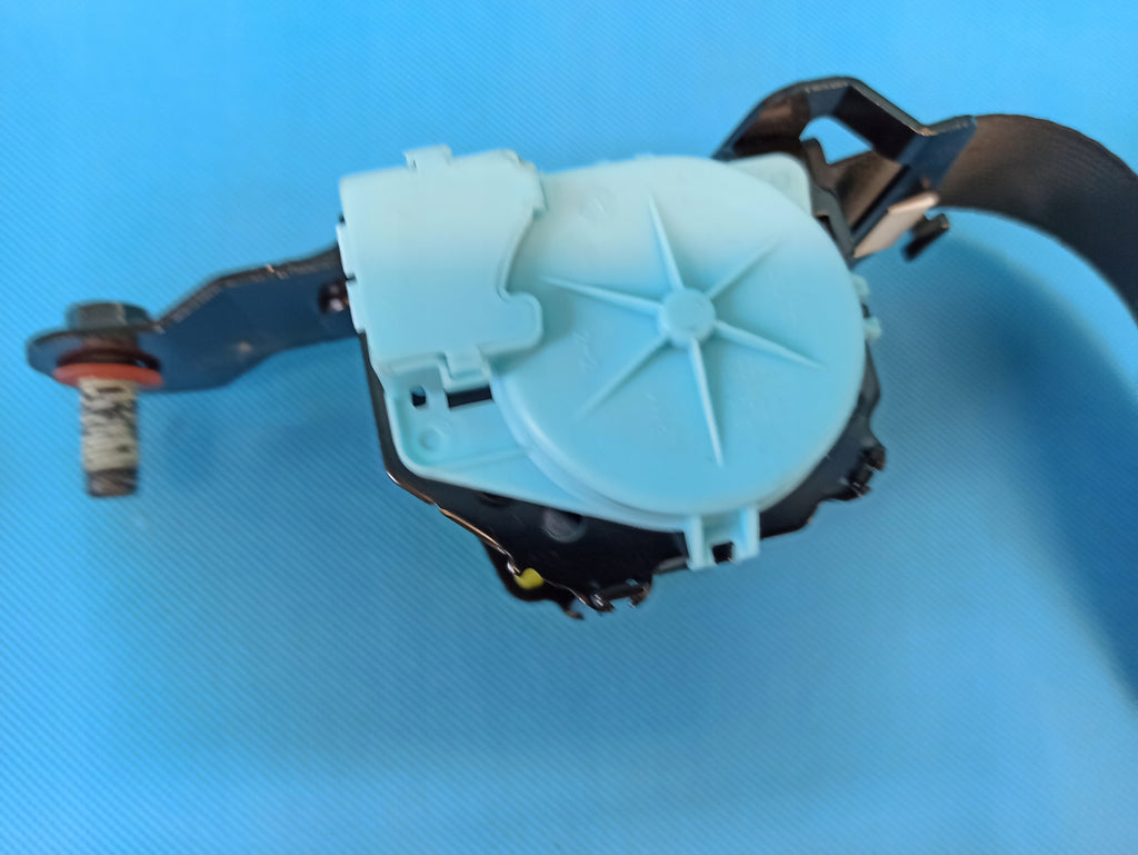 HYUNDAI SANTA FE 4 IV 2.0CRDI 20R SEAT BELT 3 ROW TRUNK LEFT