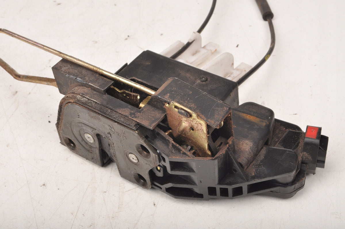HYUNDAI SANTA FE AND DOOR LOCK RIGHT FRONT EUROPE 5PIN