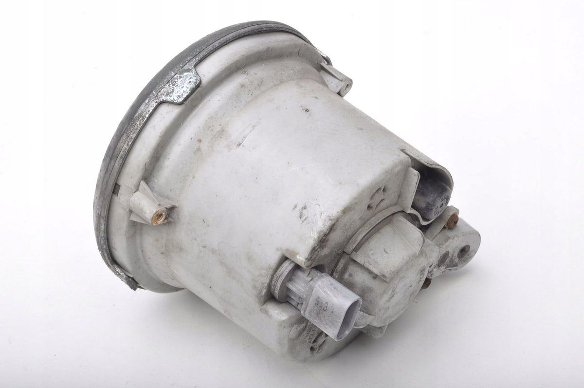 HYUNDAI SANTA FE AND HALOGEN RIGHT FRONT 92201-260
