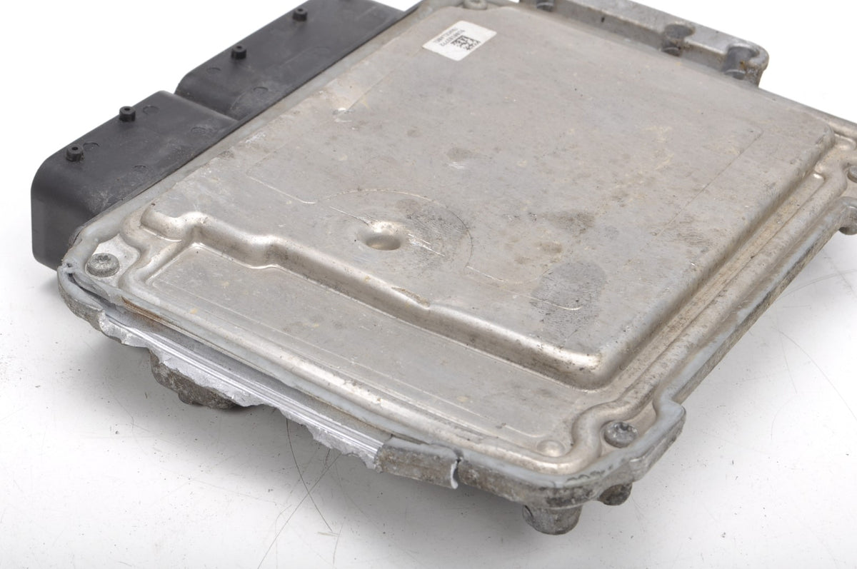 HYUNDAI SONATA V 2.0 CDTI 140HP COMPUTER ENGINE CONTROLLER 39113-27405