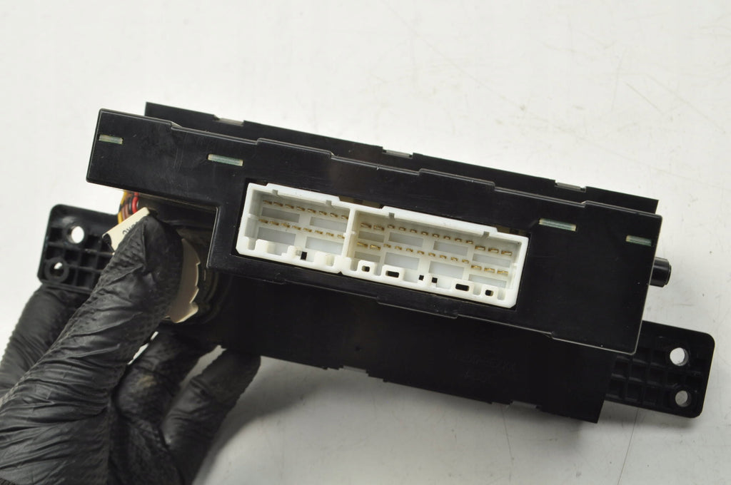 HYUNDAI TUCSON AND AIR SUPPLY PANEL 97250-2EXXX