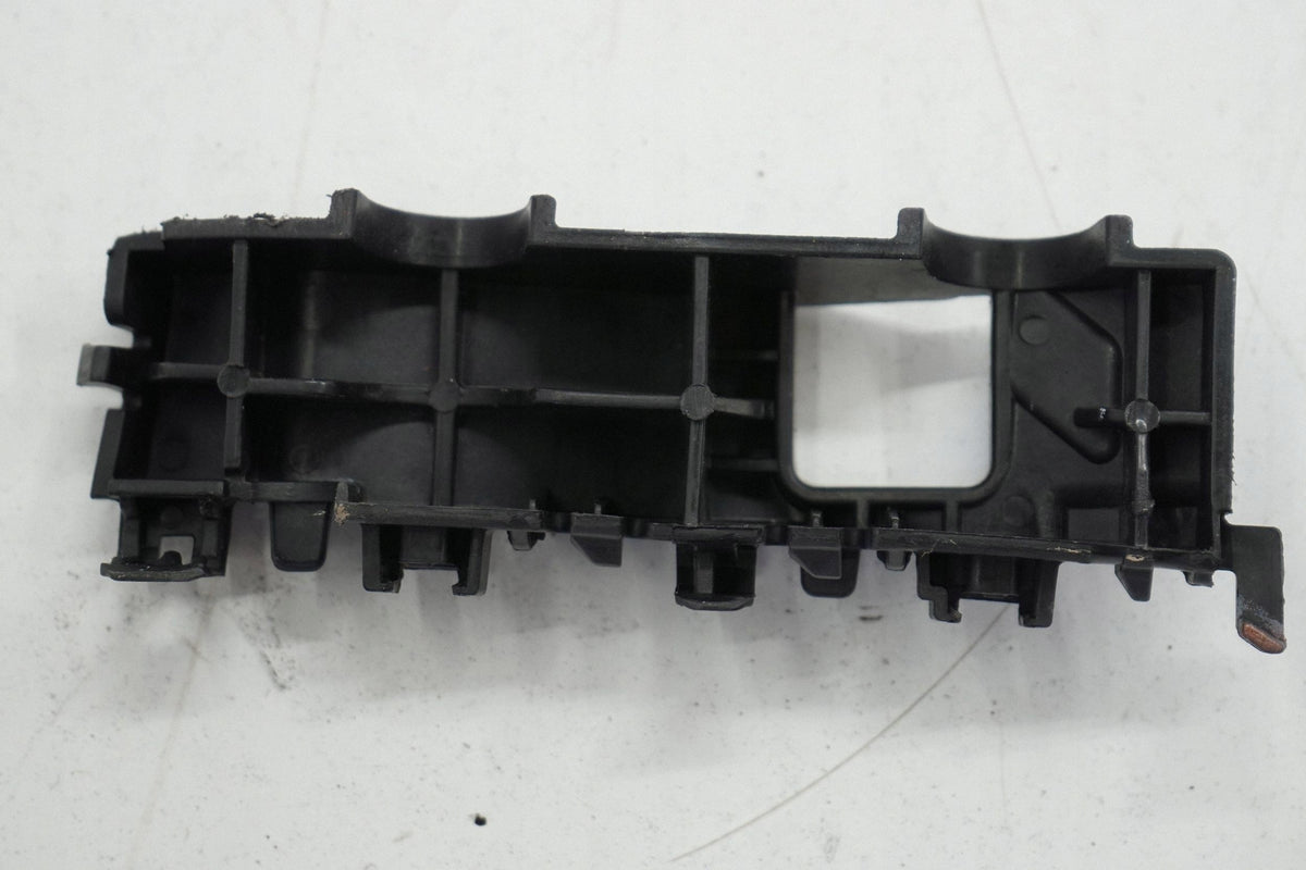 HYUNDAI TUCSON III 17R SLIDE BUMPER MOUNT LEFT FRONT 86515D7000