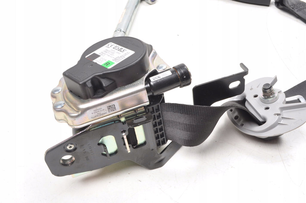 HYUNDAI TUCSON III SEAT BELT RIGHT FRONT 88820-D7200TTX