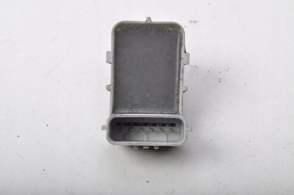 HYUNDAI VELOSTER AND PARKING SENSOR MZH 95720-2V100