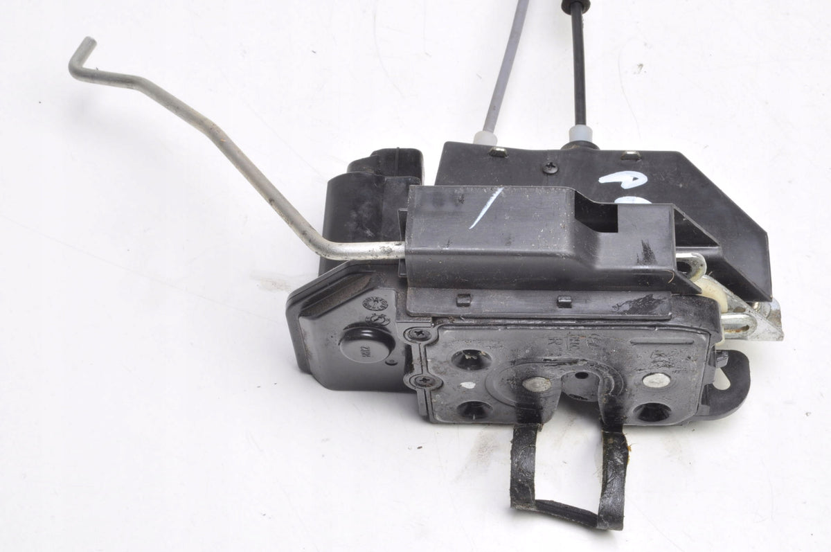 HYUNDAI i10 DOOR LOCK RIGHT FRONT EU HB 5D 82623-0X000