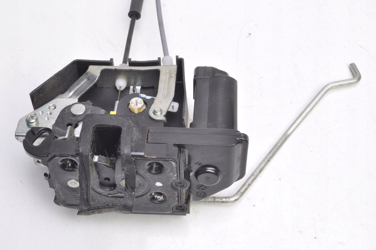 HYUNDAI i10 DOOR LOCK RIGHT FRONT EU HB 5D 82623-0X000