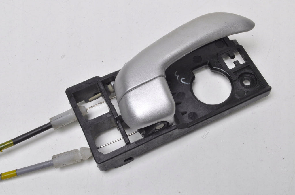 HYUNDAI i10 DOOR LOCK RIGHT FRONT EU HB 5D 82623-0X000