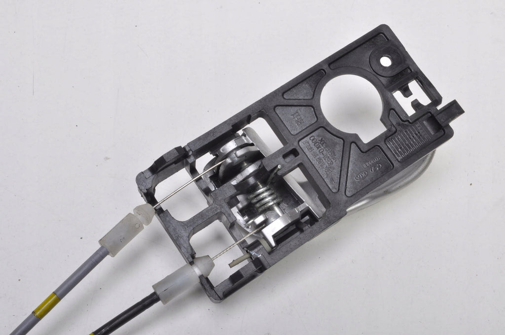 HYUNDAI i10 DOOR LOCK RIGHT FRONT EU HB 5D 82623-0X000