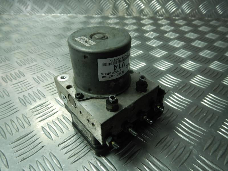 HYUNDAI i40 PUMP ABS 58920-3Z930