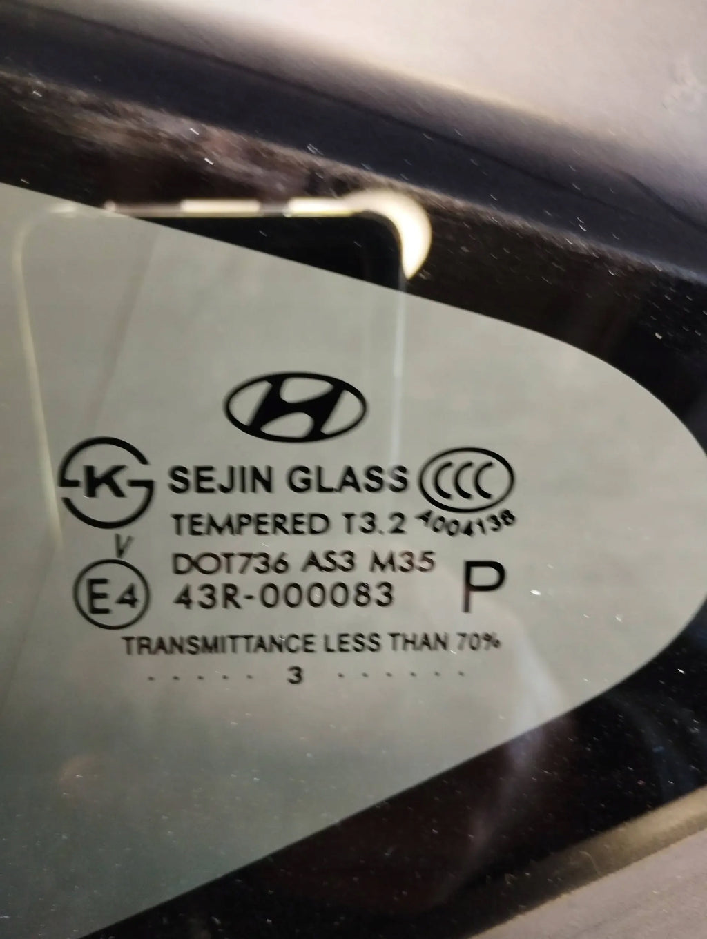 Hyundai ix35 2013 BODY GLASS LEFT REAR