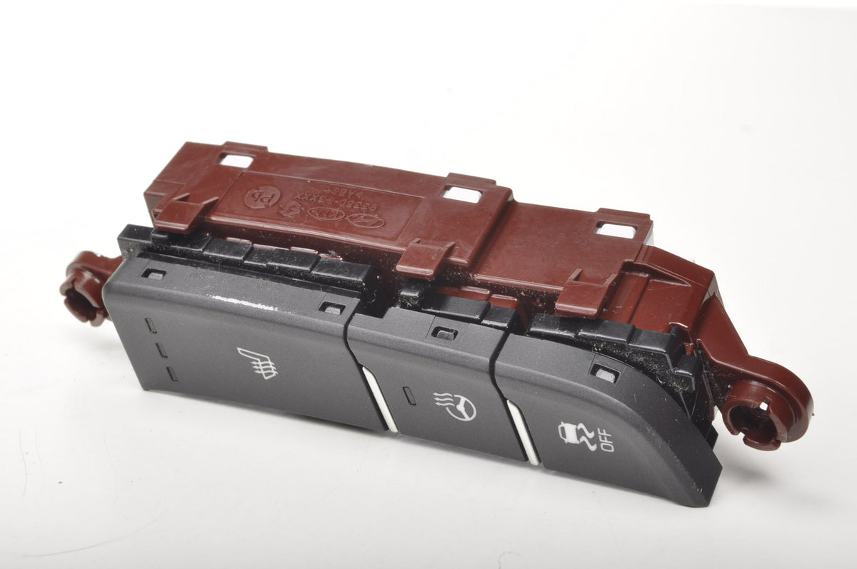 I30 III PANEL OF HEATED SEATS 93300S0730 2020