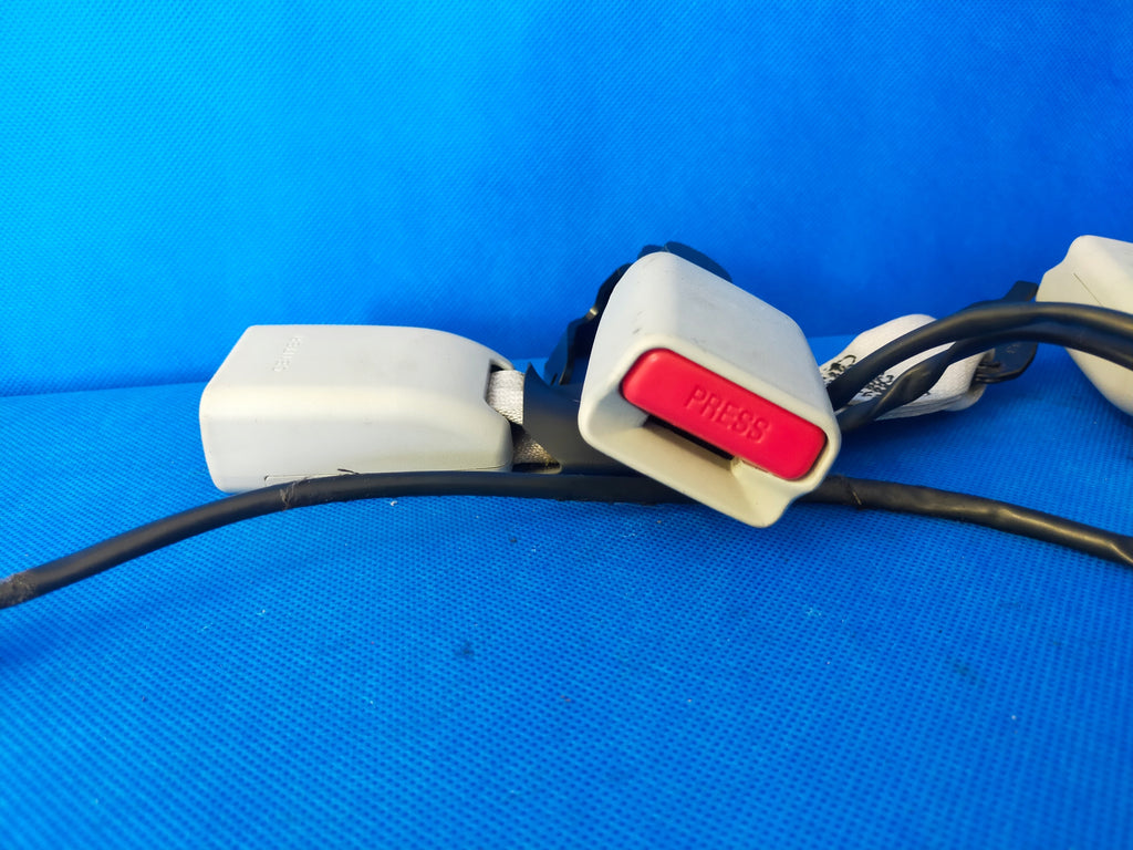 INFINITI Q50 S 3.5 HYBRID BELT CLASPS REAR SET 2014R