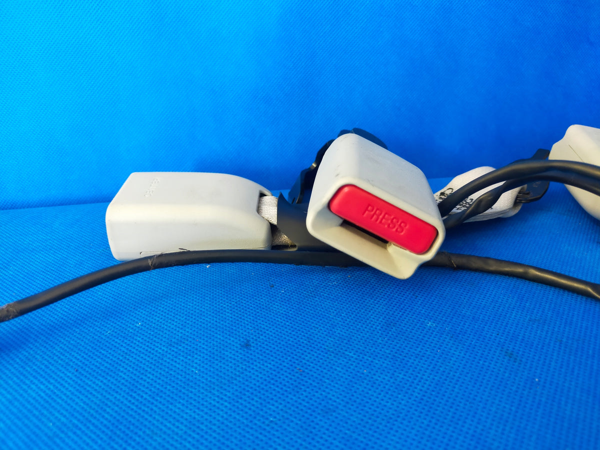 INFINITI Q50 S 3.5 HYBRID BELT CLASPS REAR SET 2014R
