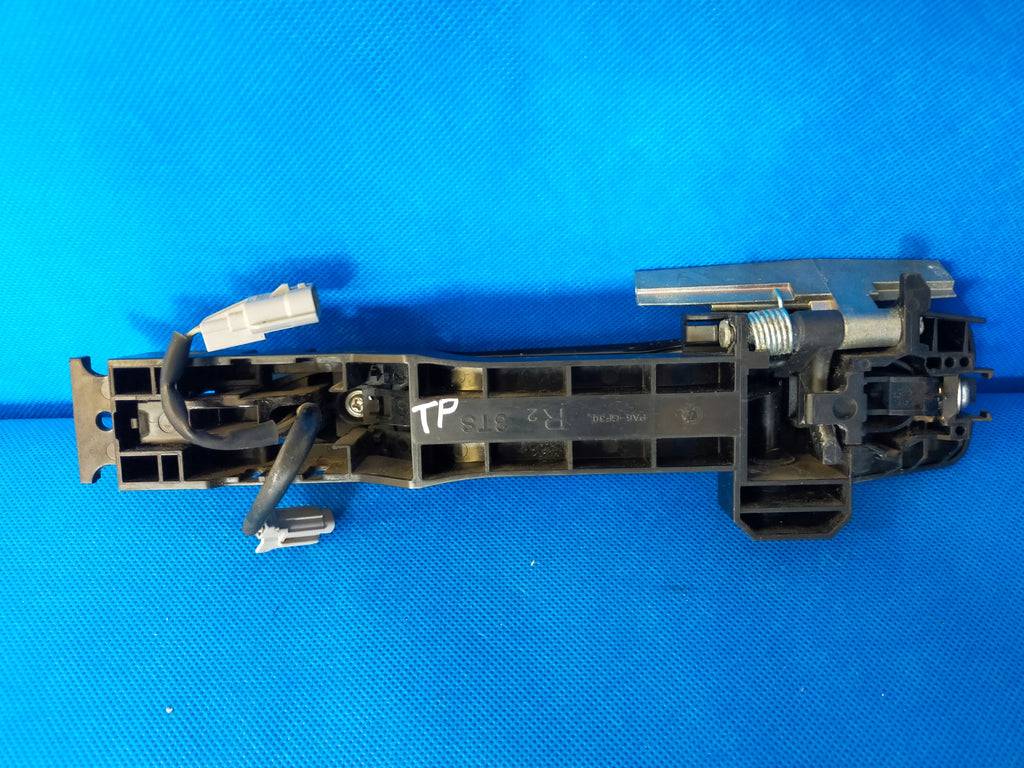 INFINITI Q50 S 3.5 HYBRID DOOR HANDLE RIGHT REAR 2014R