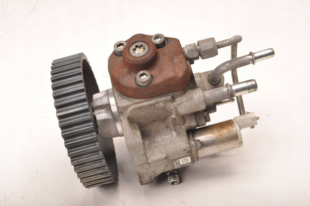 INJECTION PUMP OPEL MOCHA AND MERIVA 1.7 CDTI 131KM 55586499