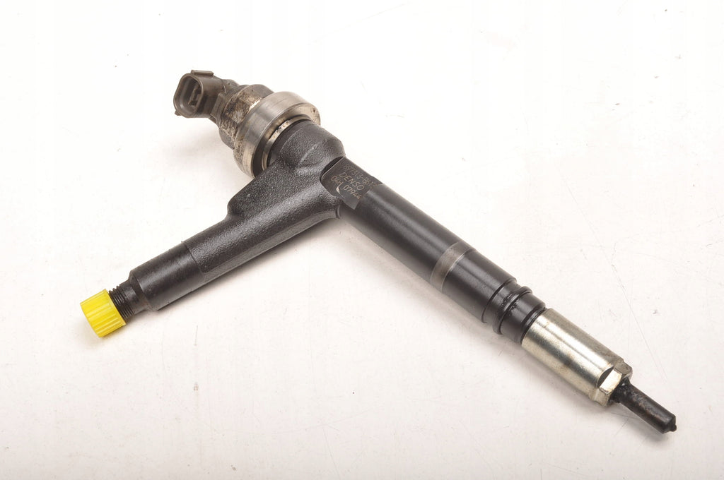 INJECTOR OPEL MERIVA A ASTRA III H 1.7 CDTI 100KM 897313-8613