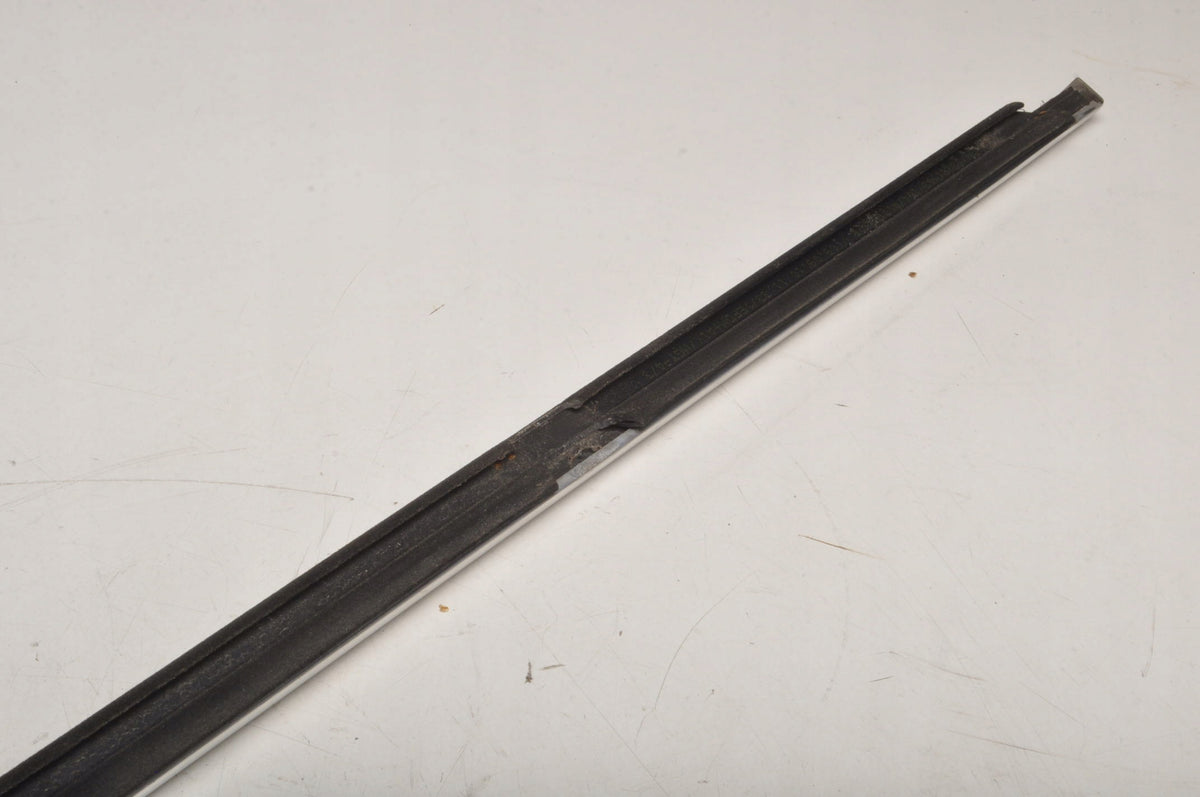 INSIGNIA A BLADE REAR LEFT CHROME COMBI