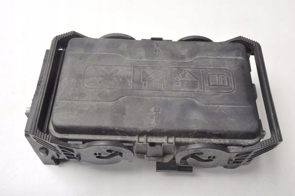 INSIGNIA II B 1.5 FUSE BOX 39116632