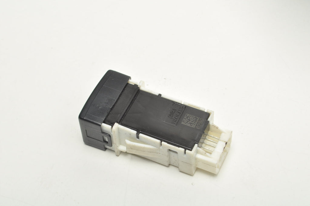 ISUZU D-MAX III KNOB METER BACKLIGHT SWITCH
